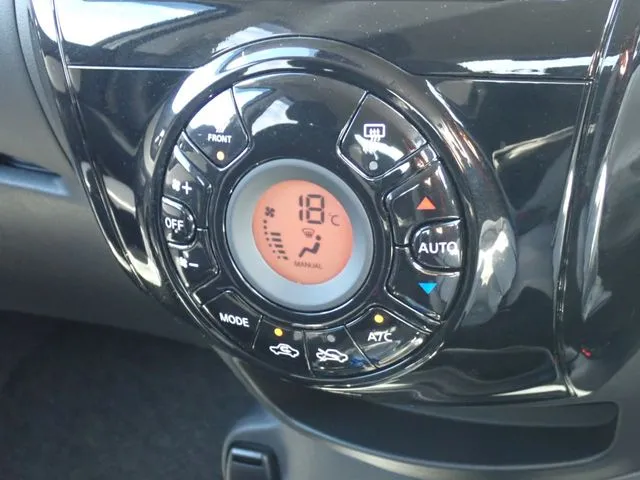 ニッサン　ノート