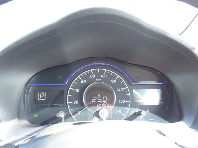 ニッサン　ノート