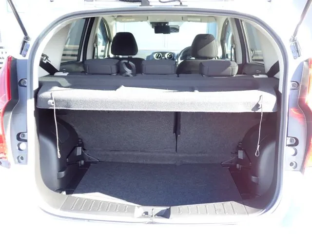 ニッサン　ノート