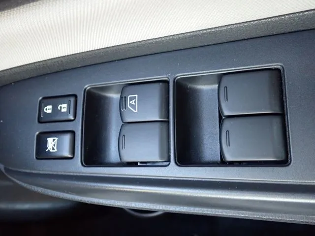 ニッサン　ノート