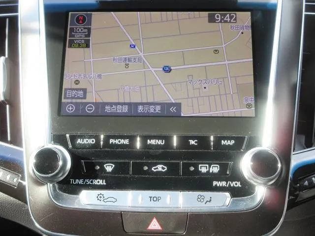 トヨタ　クラウン　セダン　ハイブリッド　４ＷＤ