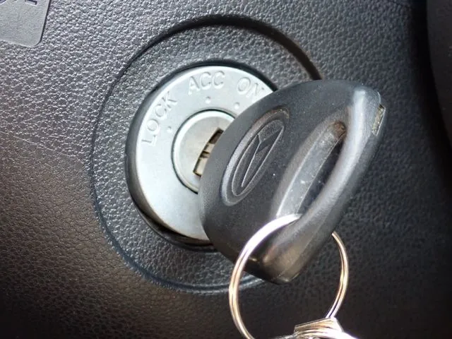 ダイハツ　ミラ　イース