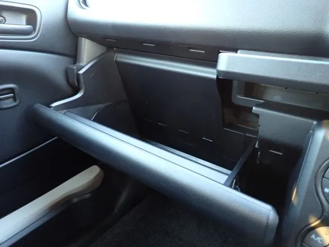 プロボックスバン　ハイブリッド（トヨタ）の車両写真