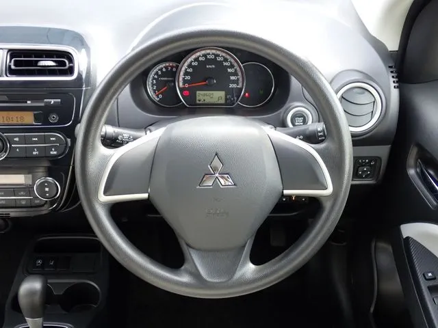 ミラージュＨＢ（ミツビシ）の車両写真