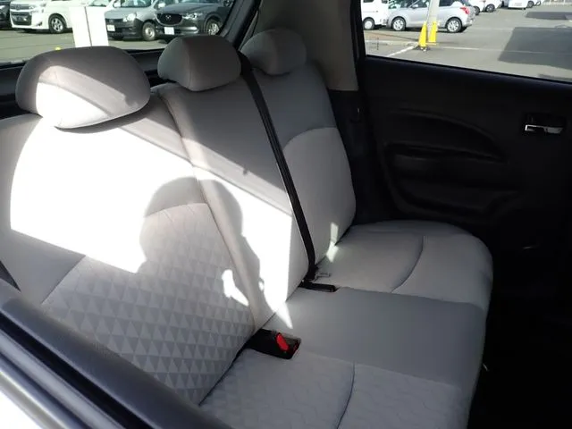 ミラージュＨＢ（ミツビシ）の車両写真