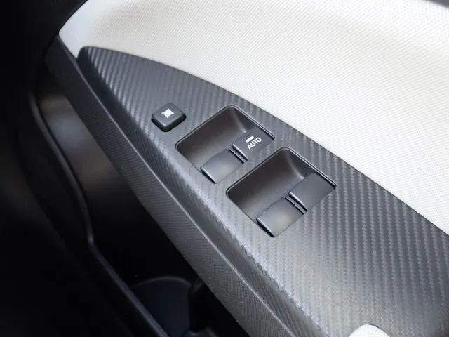 ミラージュＨＢ（ミツビシ）の車両写真