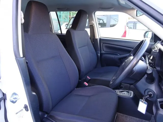 ファミリアバン 2WD(マツダ)の車両写真