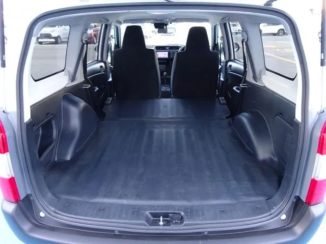 ファミリアバン 2WD(マツダ)の車両写真