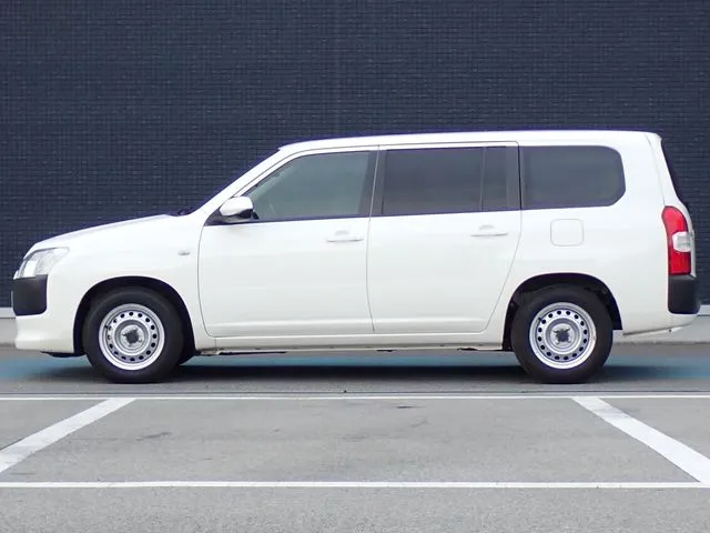 ファミリアバン 2WD(マツダ)の車両写真