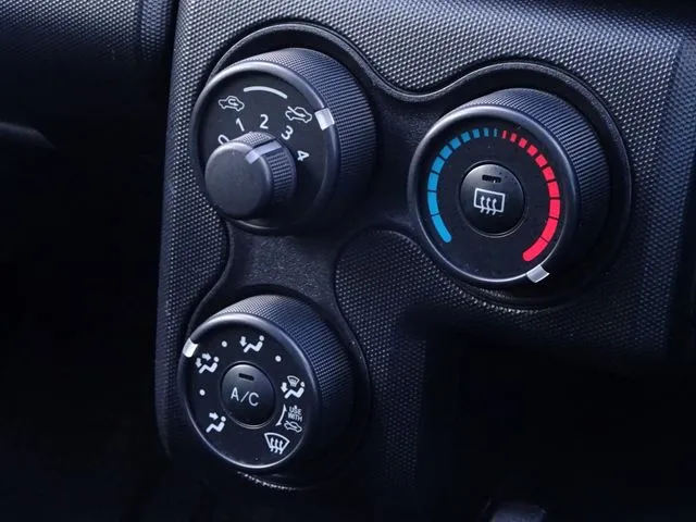 ファミリアバン 2WD(マツダ)の車両写真