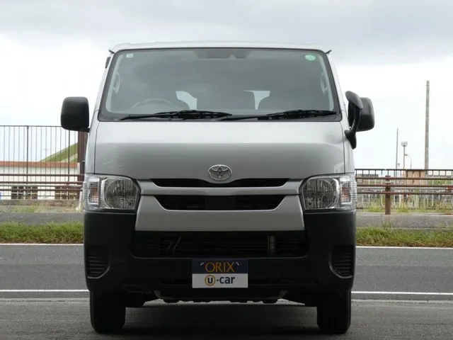 トヨタ　ハイエースバン　１．２５ｔ　２ＷＤ