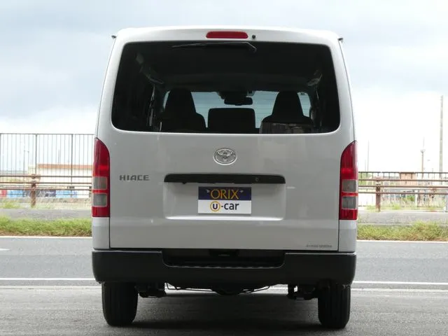 トヨタ　ハイエースバン　１．２５ｔ　２ＷＤ