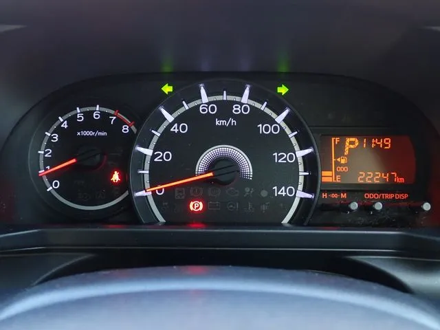 ムーヴ　４ＷＤ（ダイハツ）の車両写真