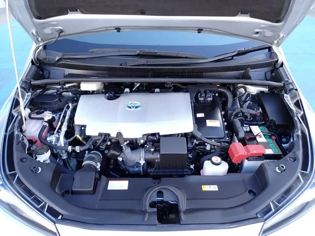 トヨタ　プリウス