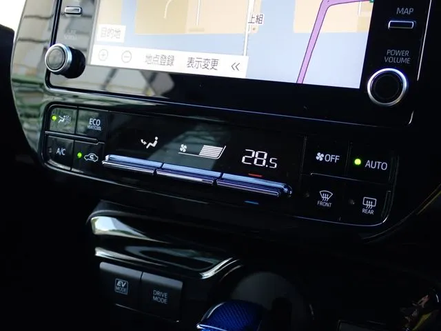 トヨタ　プリウス