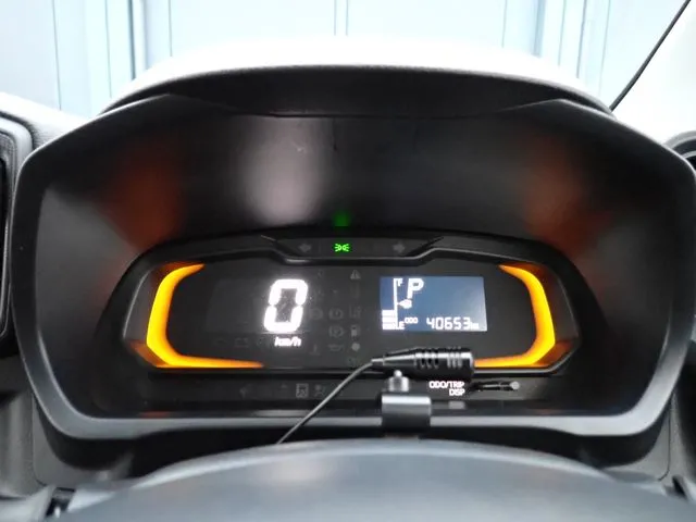 ダイハツ　ミラ　イース　４ＷＤ