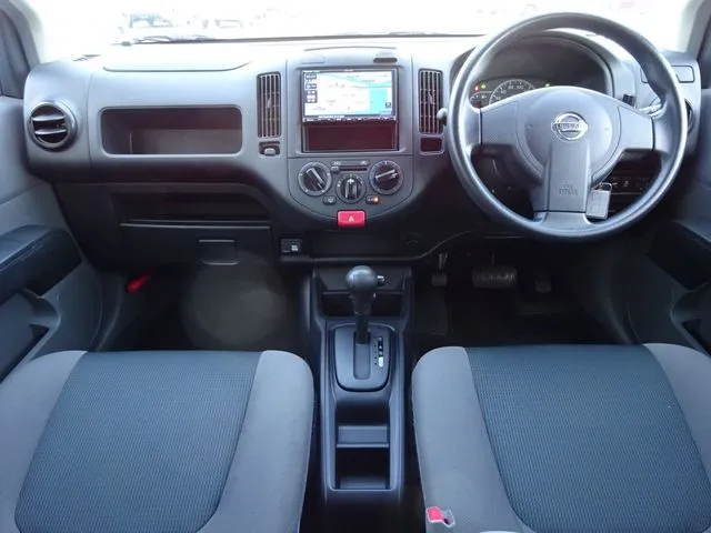 ニッサン　ＮＶ１５０　ＡＤ　２ＷＤ