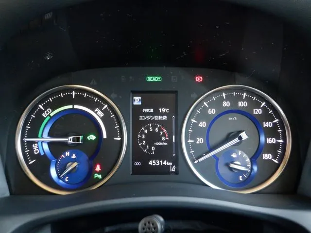 トヨタ　ヴェルファイア　ハイブリッド　４ＷＤ