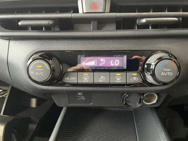 ノート（ニッサン）の車両写真