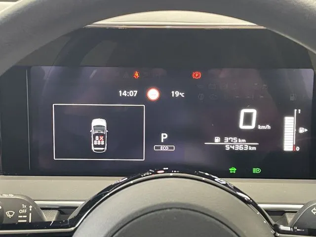 ノート（ニッサン）の車両写真