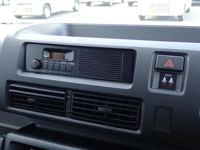 ハイゼットカーゴ(ダイハツ)の車両写真