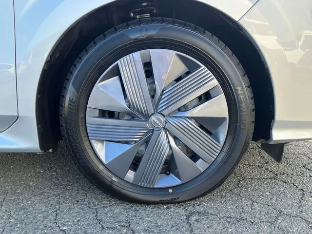 ノート　４ＷＤ（ニッサン）の車両写真