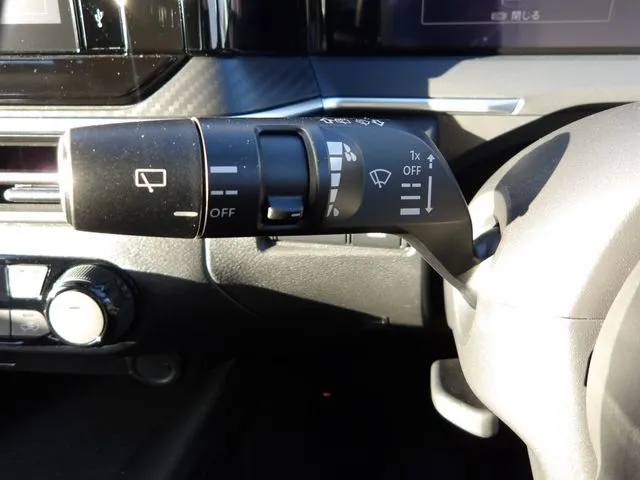 ニッサン　ノート　４ＷＤ