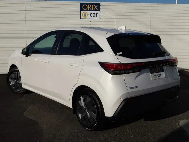 ニッサン　ノート　４ＷＤ