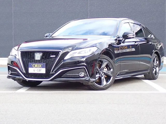 クラウン　セダン　ハイブリッド（トヨタ）の車両写真