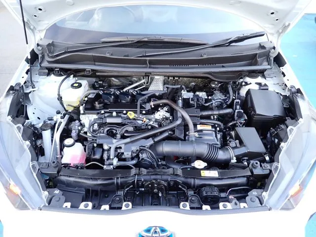 ヤリス　ハイブリッド（トヨタ）の車両写真