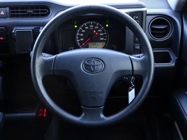 トヨタ　プロボックスバン　２ＷＤ