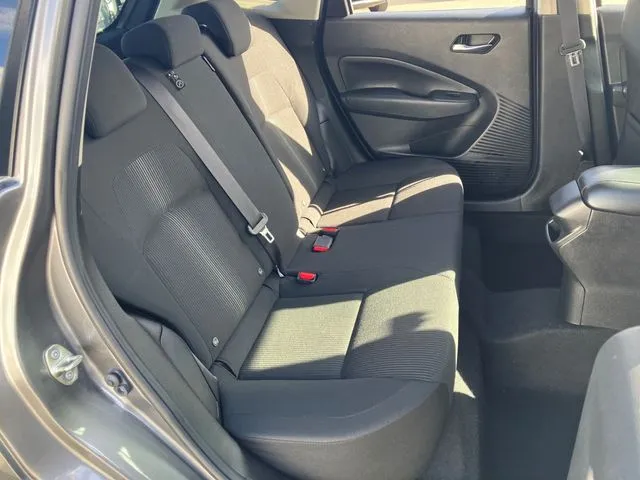 ニッサン　ノート　４ＷＤ