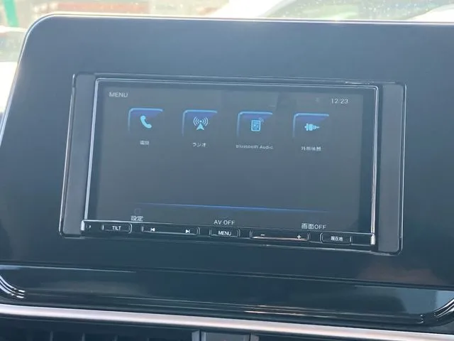 ニッサン　ノート　４ＷＤ