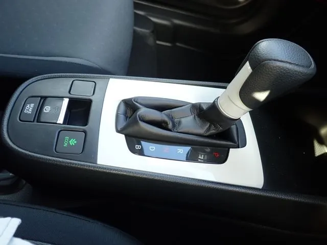 ホンダ　フィット　ｅ：ＨＥＶ