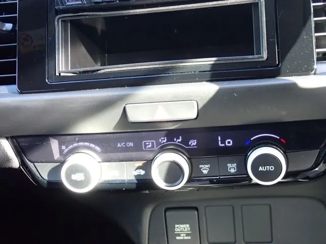 ホンダ　フィット　ｅ：ＨＥＶ