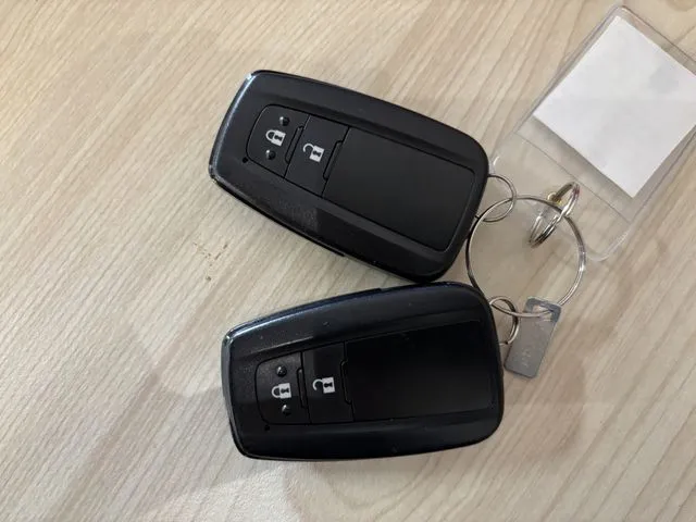 トヨタ　プリウス