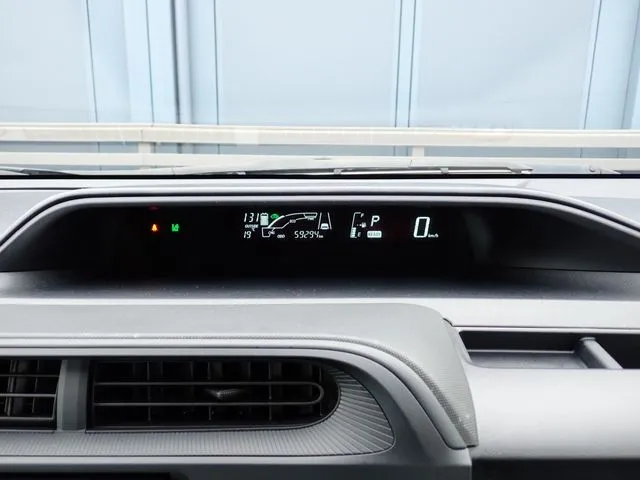 アクア（トヨタ）の車両写真