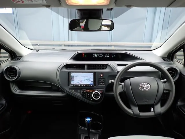 アクア（トヨタ）の車両写真