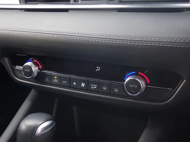 マツダ MAZDA6 セダン