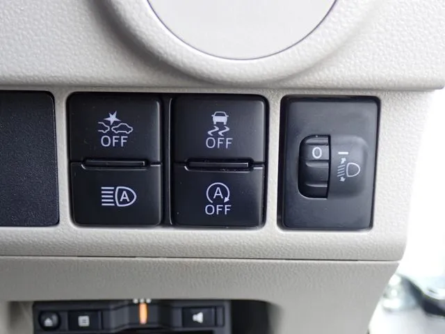 ムーヴ（ダイハツ）の車両写真