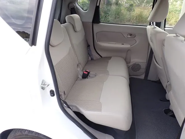 ムーヴ（ダイハツ）の車両写真