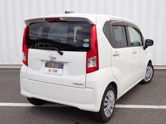 ムーヴ（ダイハツ）の車両写真