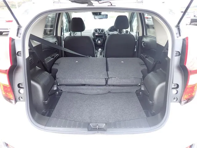 ニッサン　ノート