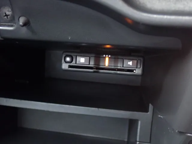 ニッサン　ノート