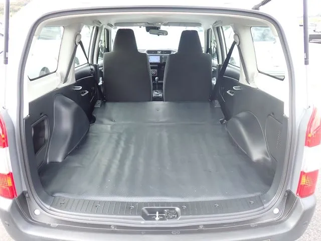 トヨタ　プロボックスバン　２ＷＤ