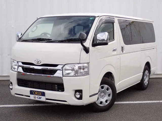 トヨタ　ハイエースバン　２ＷＤ