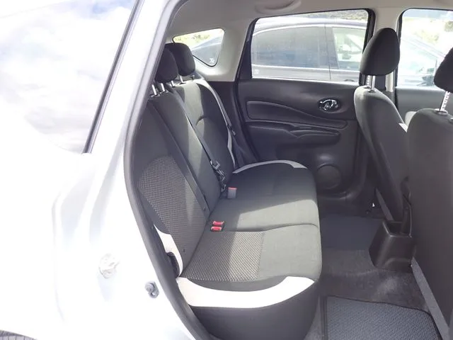 ノート（ニッサン）の車両写真