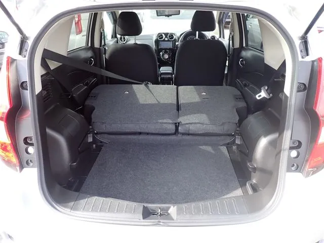 ノート（ニッサン）の車両写真