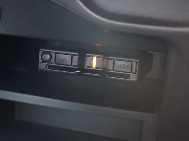 ノート（ニッサン）の車両写真