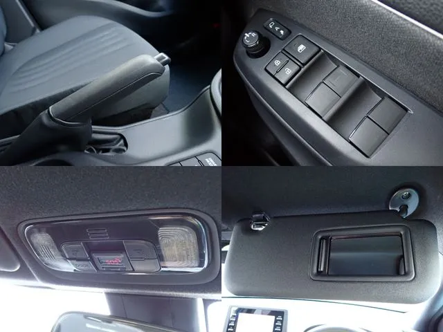 ヤリス（トヨタ）の車両写真